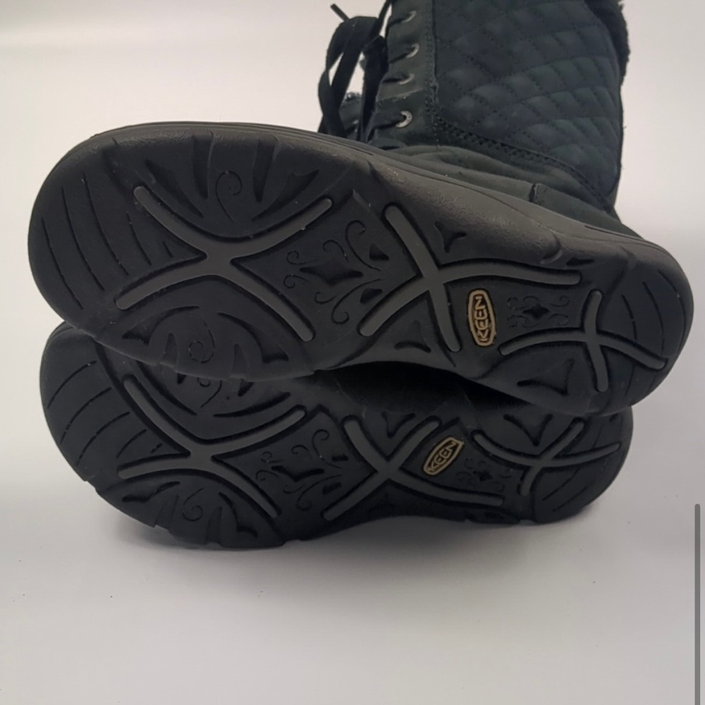 Keen Waterproof Winter boot -EUC -Sz 6 ☀️ - Picture 10 of 10